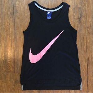 Black Nike workout tank